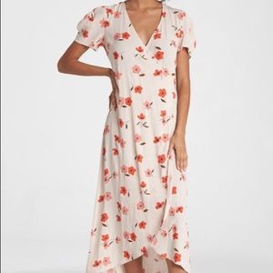 Selling Billabong “floral fields dress”